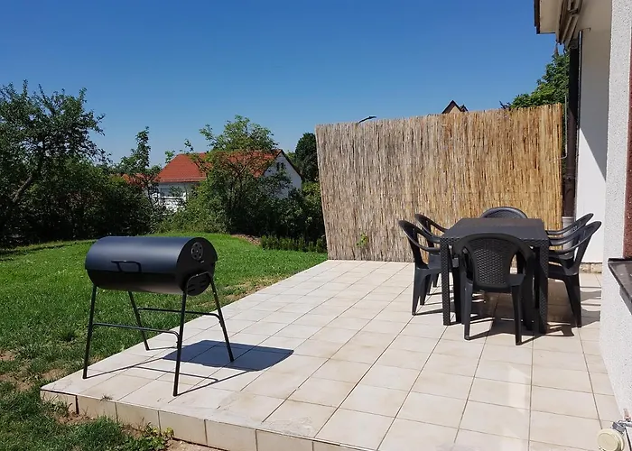 Eyb Mit Terrasse Und Garten Apartament Ansbach